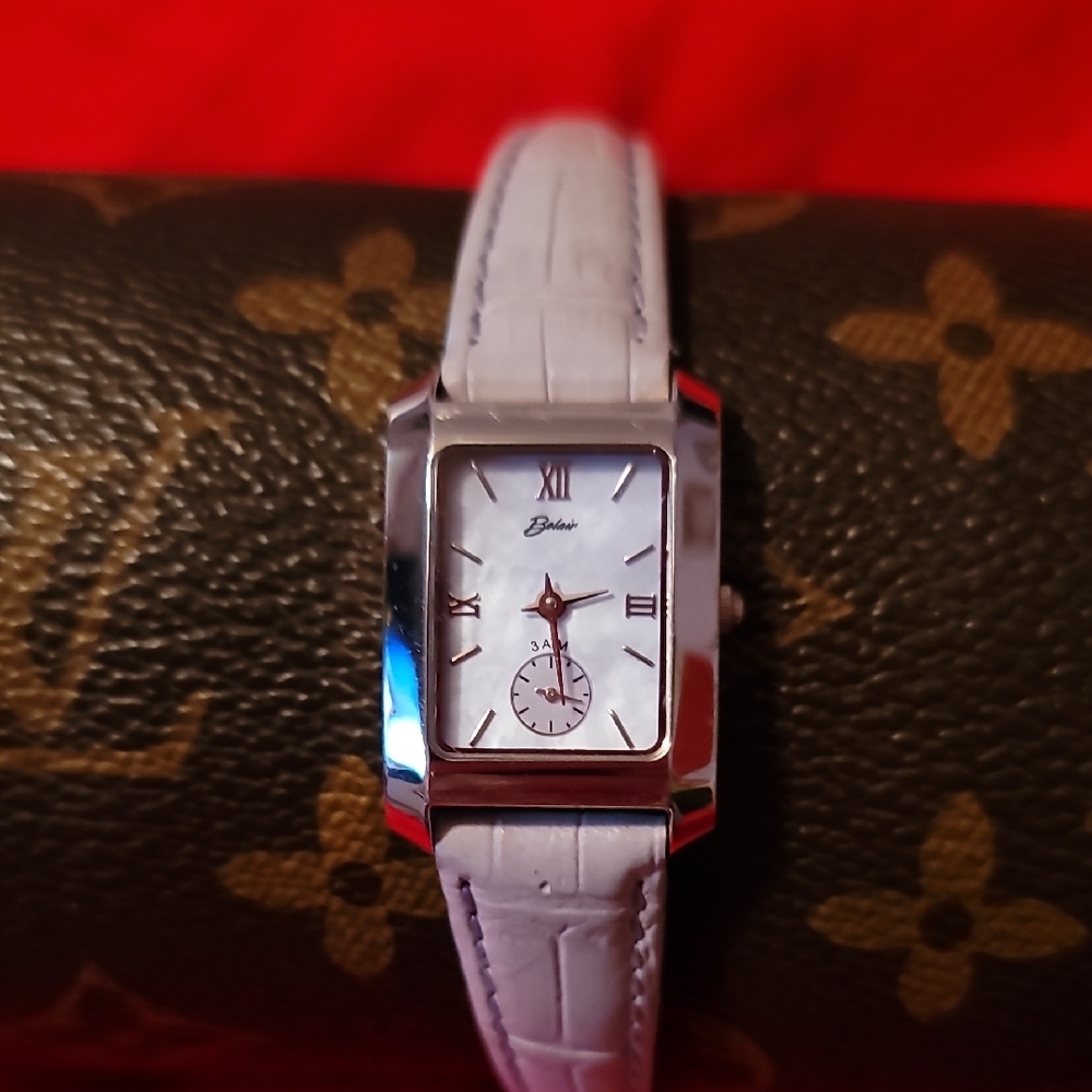 Belair Grey‎ Leather Watch Rectangular Design Mother Of Pearl Face Silver Case